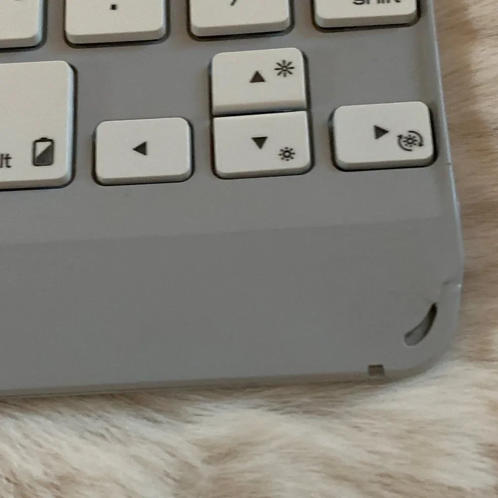 ZAGG Book Keyboard‎ and Case for iPad mini 2 or 3 White Silver